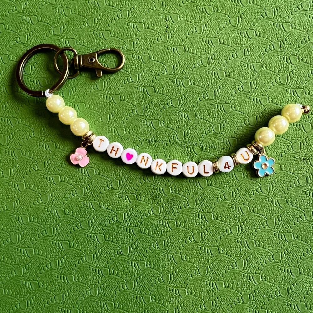 Thankful 4 U keychain
